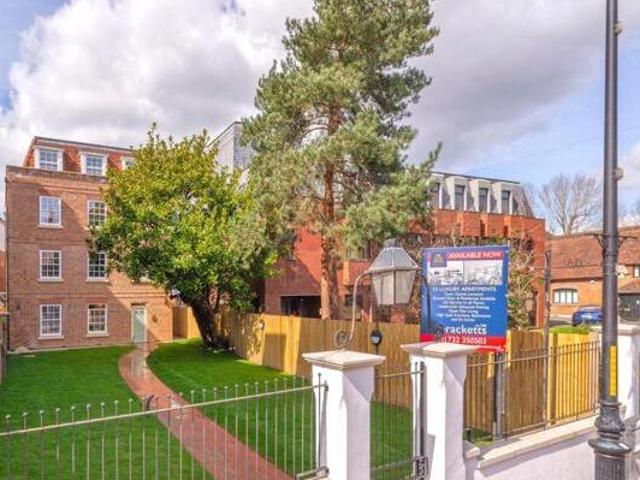 High Street, Tonbridge, 2 Bedroom Property