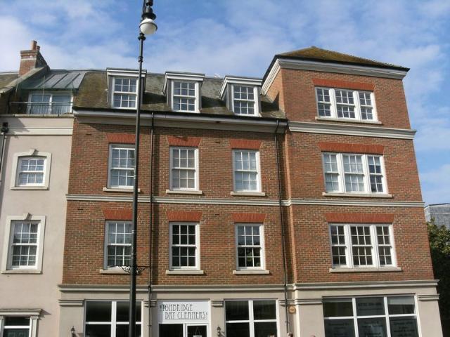 High Street, Tonbridge TN9, 3 bed flat to rent, £1,750 pcm | PrimeLocation