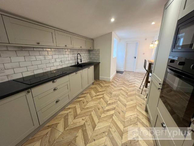 High Street, Treorchy, Rhondda Cynon. 3 bed terraced house to rent £850 pcm £196 pw