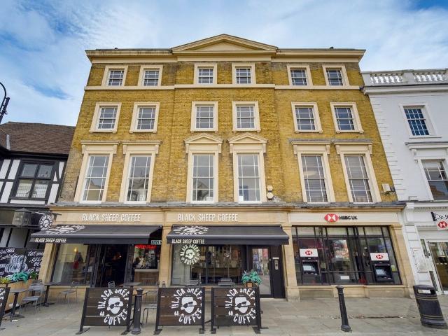 High Street, Uxbridge UB8, 2 bed flat to rent, £2,000 pcm | PrimeLocation