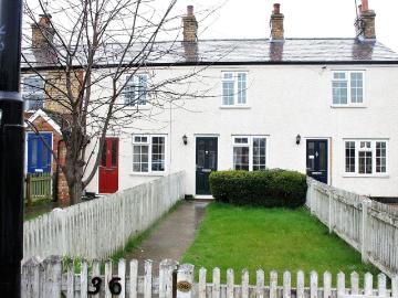 High Street, Waddesdon HP18, 2 bed cottage to rent, £1,200 pcm | PrimeLocation
