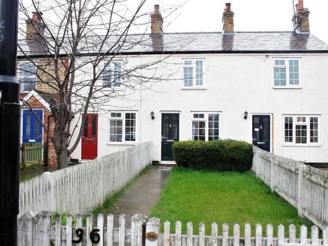 High Street, Waddesdon HP18, 2 bed cottage to rent, £1,200 pcm | PrimeLocation