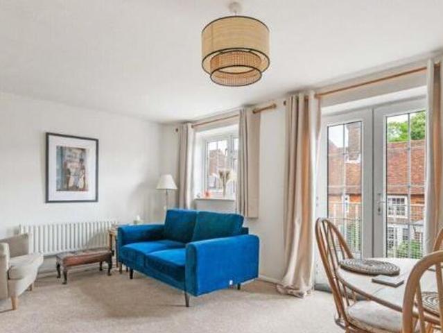 High Street, Wadhurst, 3 Bedroom Maisonette