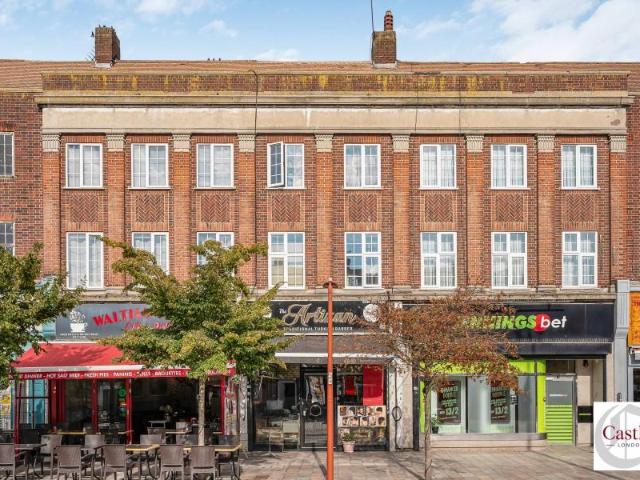 High Street, Waltham Cross, EN8 3 bed maisonette to rent £1,800 pcm £415 pw