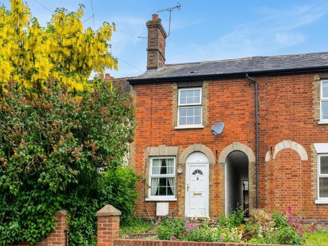 High Street, Walkern, SG2 2 bed cottage to rent £1,400 pcm £323 pw