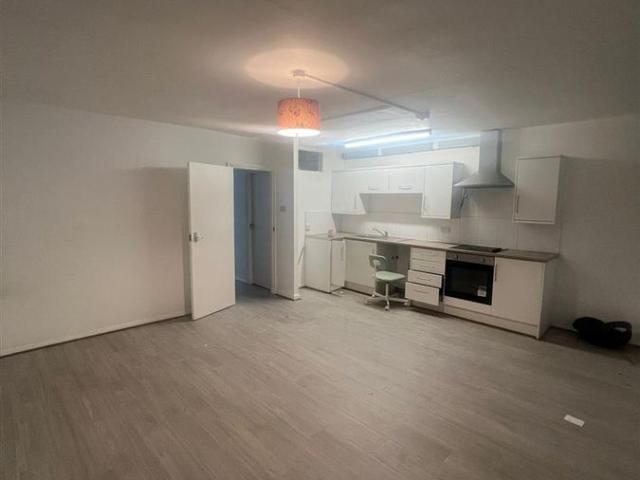 High Street, Wednesfield, Wolverhampton WV11, Property to rent, £700 pcm | PrimeLocation