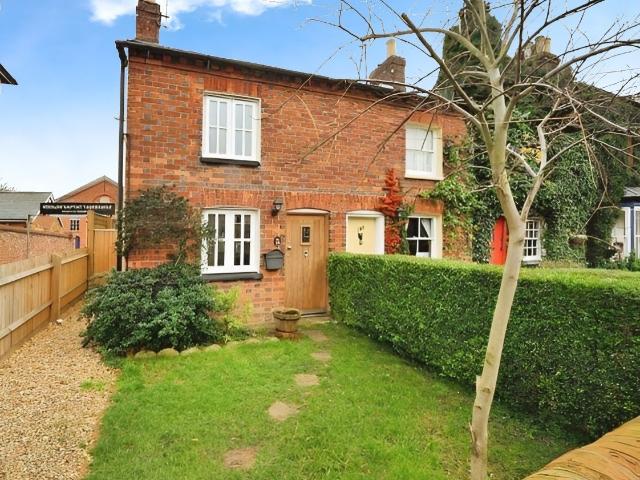 High Street, Winslow, Buckingham MK18, 2 bed terraced house to rent, £1,200 pcm | PrimeLocation