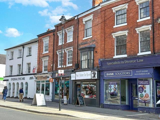 High Street, Worcestershire B61, 1 bed flat to rent, £760 pcm | PrimeLocation