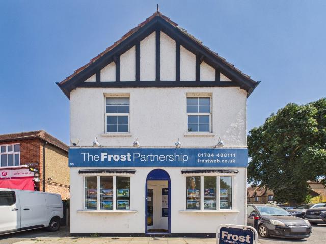 High Street, Wraysbury, Staines, Middlesex TW19, 2 bed flat to rent, £1,400 pcm | PrimeLocation