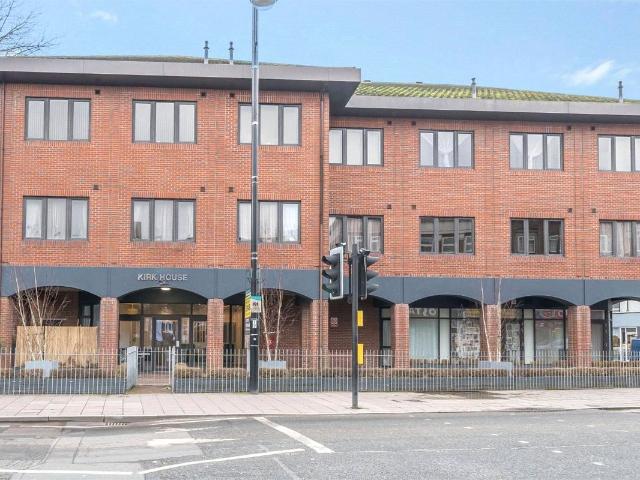 High Street, Yiewsley, West Drayton UB7, 1 bed flat to rent, £1,450 pcm | PrimeLocation