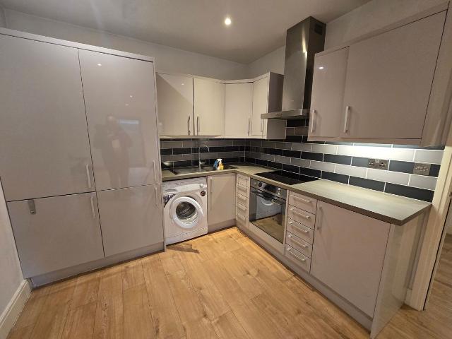 High Street, Addlestone KT15, 1 bed flat to rent, £1,175 pcm | PrimeLocation
