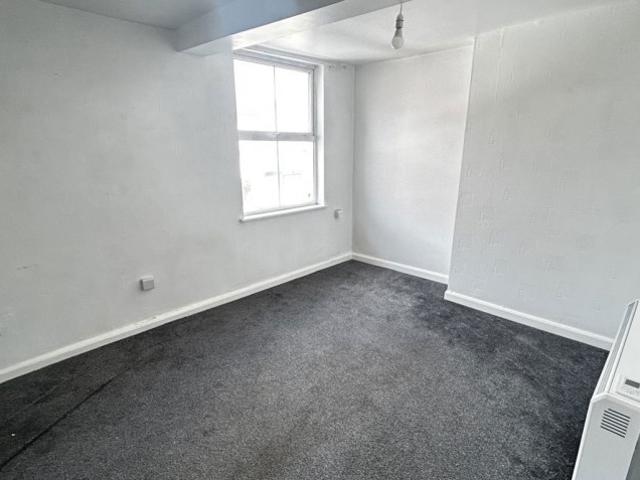 High Street, Alfreton, 1 bedroom, Flat