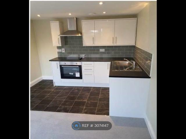 High Street, Andover SP10, 1 bed flat to rent, £1,150 pcm | PrimeLocation