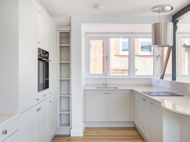 High Street, Ascot, Berkshire SL5, 1 bed flat to rent, £1,650 pcm | PrimeLocation