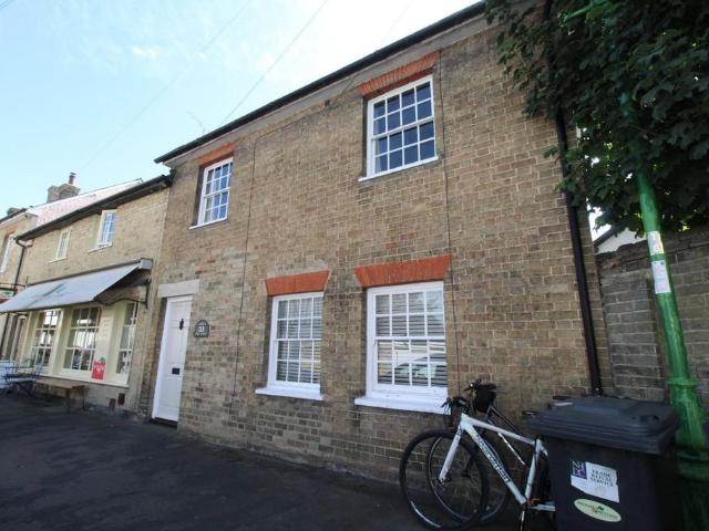 High Street, Ashwell 3 bed detached house to rent £1,595 pcm £368 pw