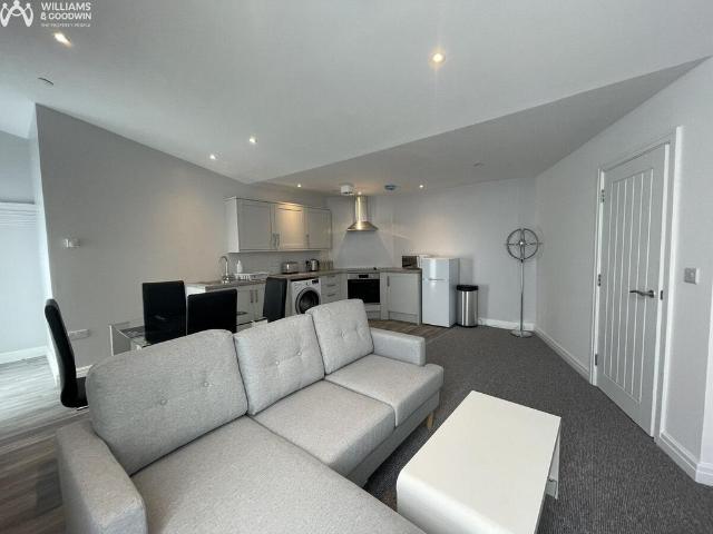 High Street, Bangor, Gwynedd, LL57 2 bed apartment to rent £1,250 pcm £288 pw