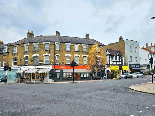 High Street, Beckenham, BR3 1 bed in a house share to rent £800 pcm £185 pw