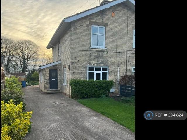 High Street, Beckingham, Doncaster, DN10 3 bed semi detached house to rent £1,100 pcm £254 pw