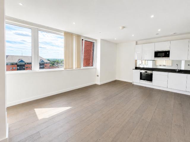 High Street, Bromley BR1, 2 bed flat to rent, £1,850 pcm | PrimeLocation