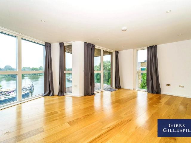 High Street, Brentford TW8, 2 bed flat to rent, £2,700 pcm | PrimeLocation