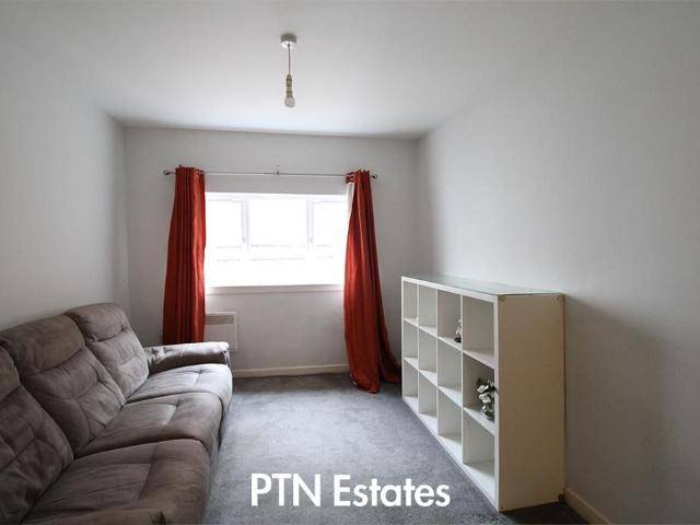 High Street, Brierley Hill DY5, 1 bed flat to rent, £700 pcm | PrimeLocation