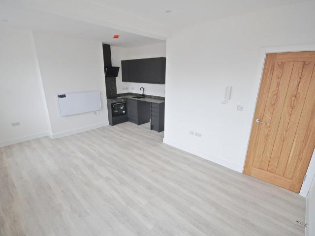 High Street, Burton On Trent DE14, 1 bed flat to rent, £725 pcm | PrimeLocation