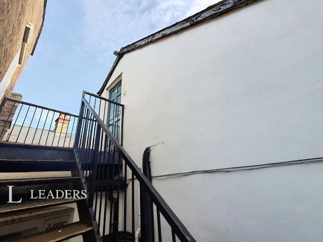 High Street, Chatteris, Cambridgeshire PE16, 4 bed flat to rent, £950 pcm | PrimeLocation
