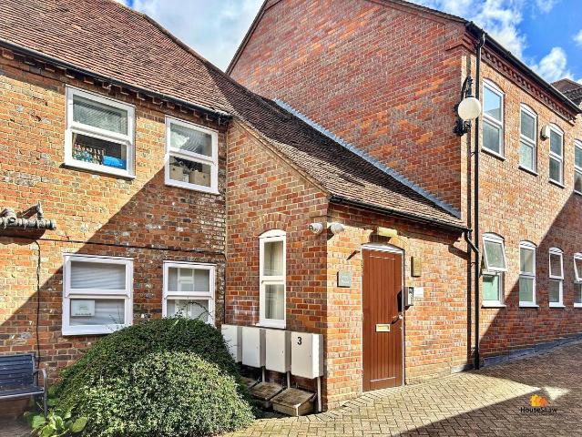 High Street, Chesham HP5, 2 bed property to rent, £1,350 pcm | PrimeLocation