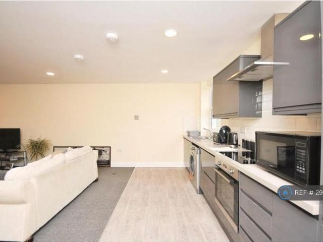 High Street, Chislehurst, BR7 1 bed flat to rent £1,450 pcm £335 pw