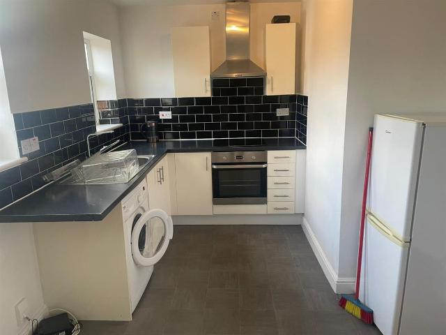 High Street, Coalville LE67, 1 bed flat to rent, £695 pcm | PrimeLocation