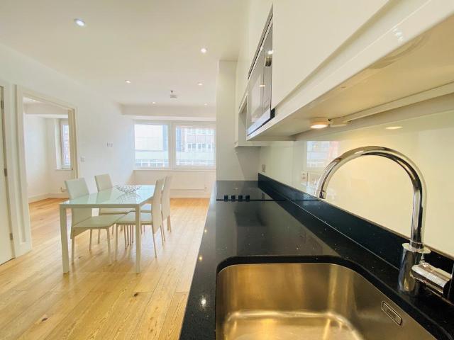 High Street, Croydon, CR0 1 bed flat to rent £1,300 pcm £300 pw