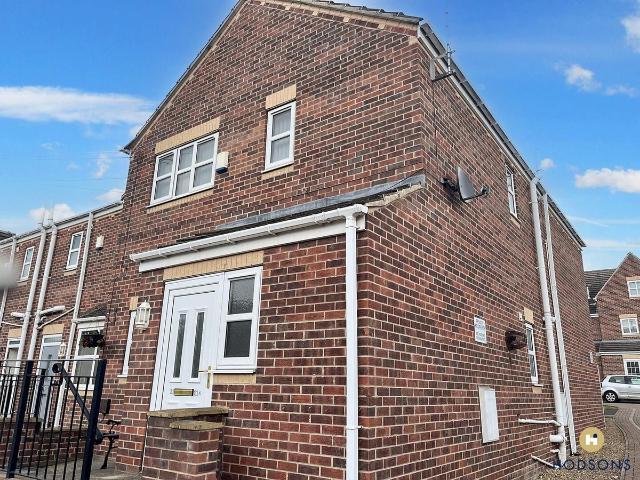 High Street, Crofton, Wakefield WF4, 2 bed flat to rent, £750 pcm | PrimeLocation