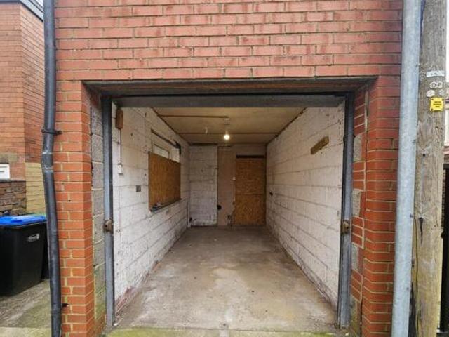High Street, Crook, Garage For Rent