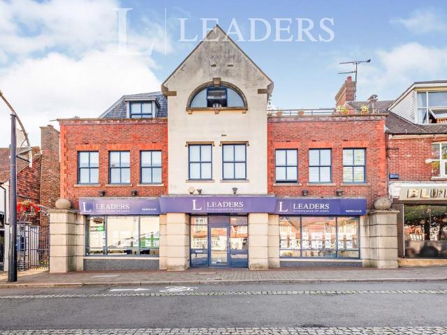 High Street, Crawley, RH10 1 bed flat to rent £1,150 pcm £265 pw