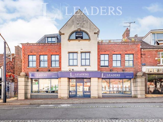 High Street, Crawley RH10, 1 bed flat to rent, £1,150 pcm | PrimeLocation