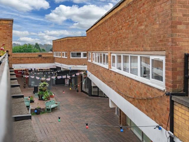 High Street, Cradley Heath, West Midlands B64, 1 bed flat to rent, £715 pcm | PrimeLocation