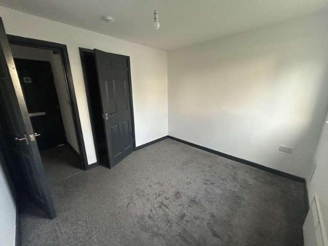 High Street, Cwmgrwrach, SA11