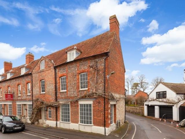 High Street, Dorchester OX10, 2 bed end terrace house to rent, £2,150 pcm | PrimeLocation