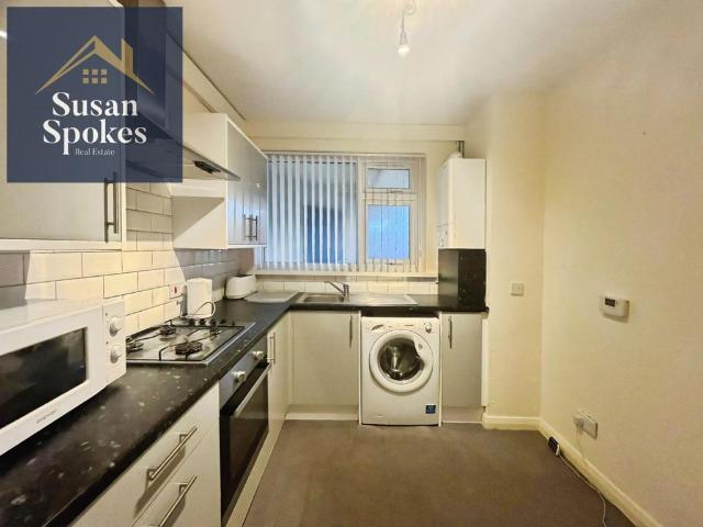 High Street East, Sunderland 2 bed flat to rent £575 pcm £133 pw