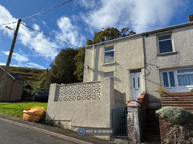 High Street, Ebbw Vale NP23, 2 bed terraced house to rent, £750 pcm | PrimeLocation