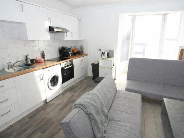 High Street, Egham TW20, 5 bed property to rent, £3,000 pcm | PrimeLocation