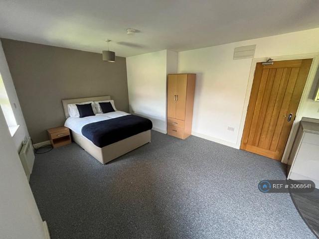 High Street, Edwinstowe, Mansfield, NG21 1 bed in a house share to rent £675 pcm £156 pw