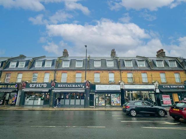 High Street, Enfield 1 bed apartment to rent £1,150 pcm £265 pw