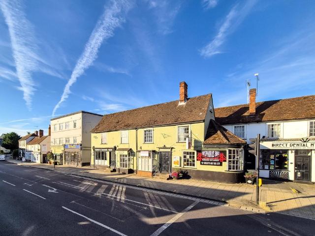 High Street, Essex CM6 1 bed apartment to rent £1,050 pcm £242 pw