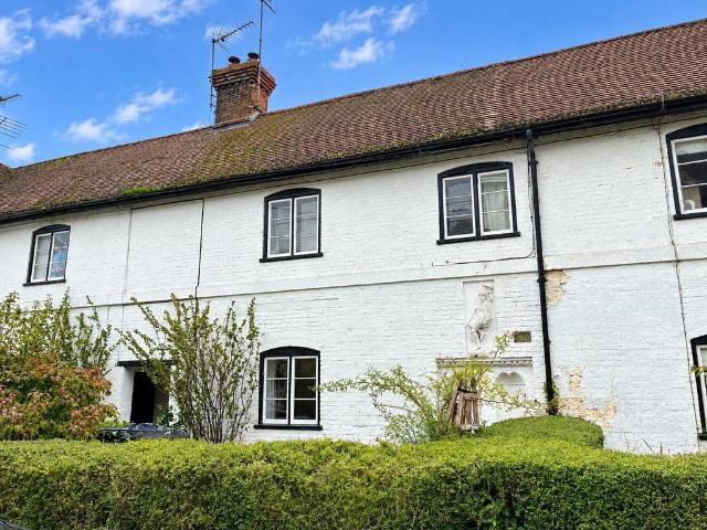 High Street, Erlestoke 3 bed terraced house to rent £1,600 pcm £369 pw