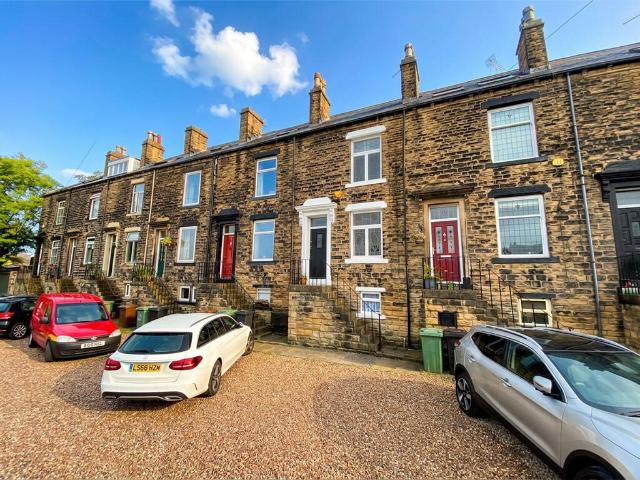High Street, Farsley 3 bed terraced house to rent £1,125 pcm £260 pw