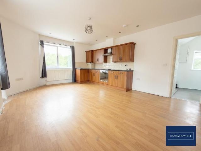 High Street, Glynneath SA11, 1 bed flat to rent, £600 pcm | PrimeLocation