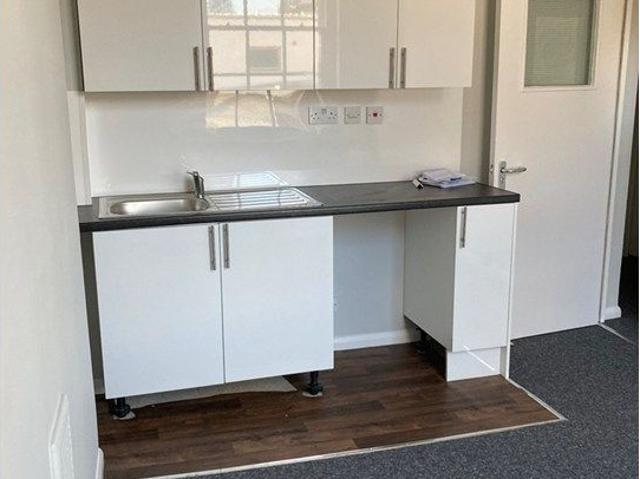 High Street, Gravesend DA11, 1 bed flat to rent, £900 pcm | PrimeLocation