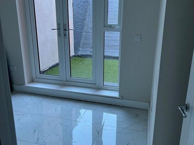 High Street, Grays RM17, Studio to rent, £1,100 pcm | PrimeLocation