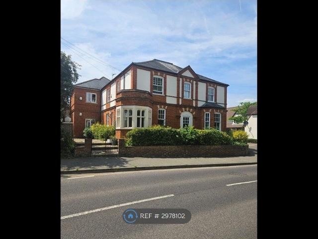High Street, Great Baddow, Chelmsford CM2, 1 bed flat to rent, £1,180 pcm | PrimeLocation
